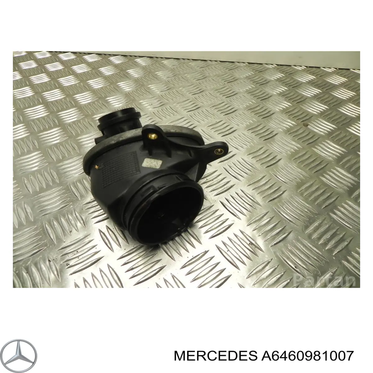 Купить A6460981007 Mercedes Патрубок воздушный, выход из турбины/компрессора (наддув)