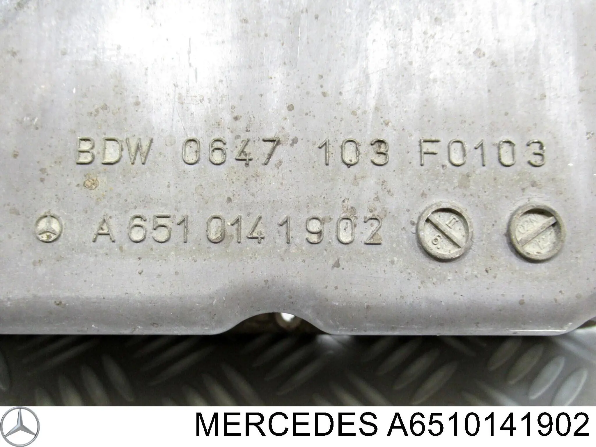 Поддон масляный картера двигателя, нижняя часть 6510141902 Mercedes