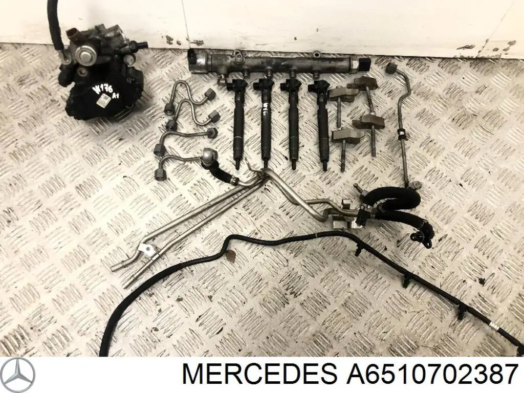 Форсунка впрыска топлива Mercedes A6510702387