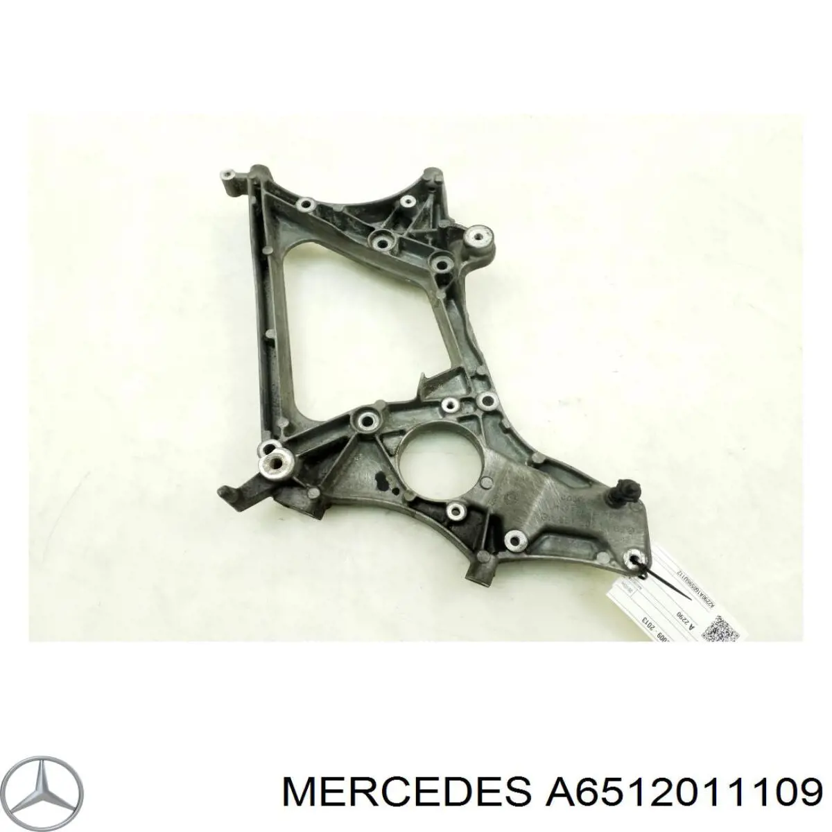 A6512011109 Mercedes кронштейн генератора