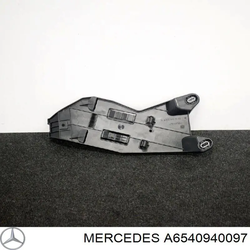Впускной патрубок воздушного фильтра A6540940097 Mercedes