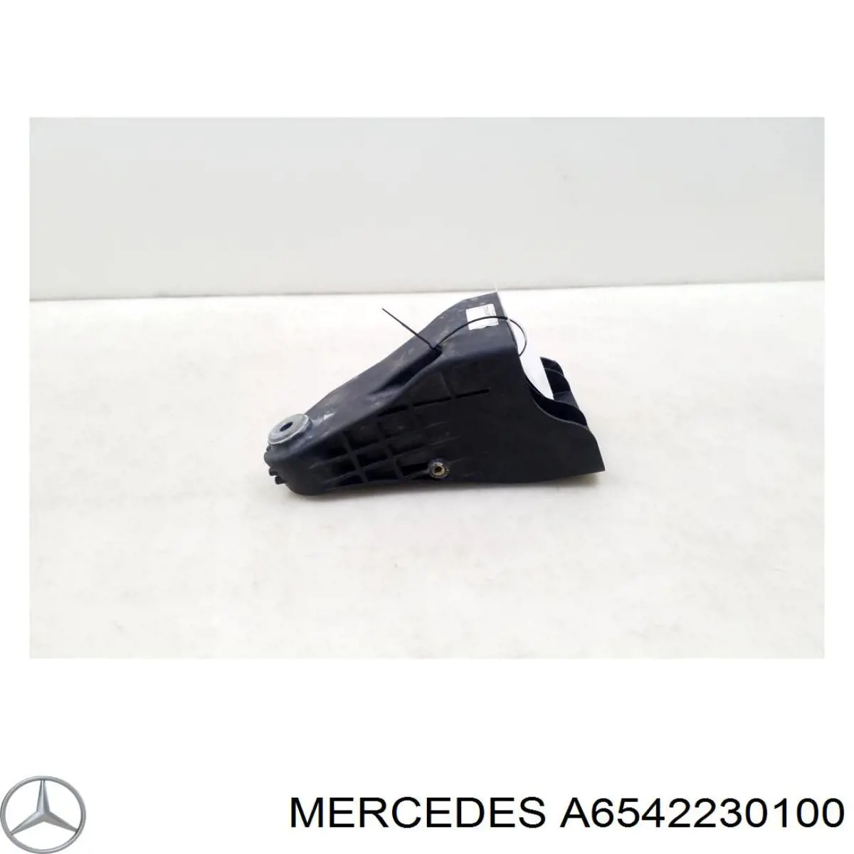 Кронштейн подушки (опоры) двигателя правой Mercedes A6542230100 цена, от 88.69 USD