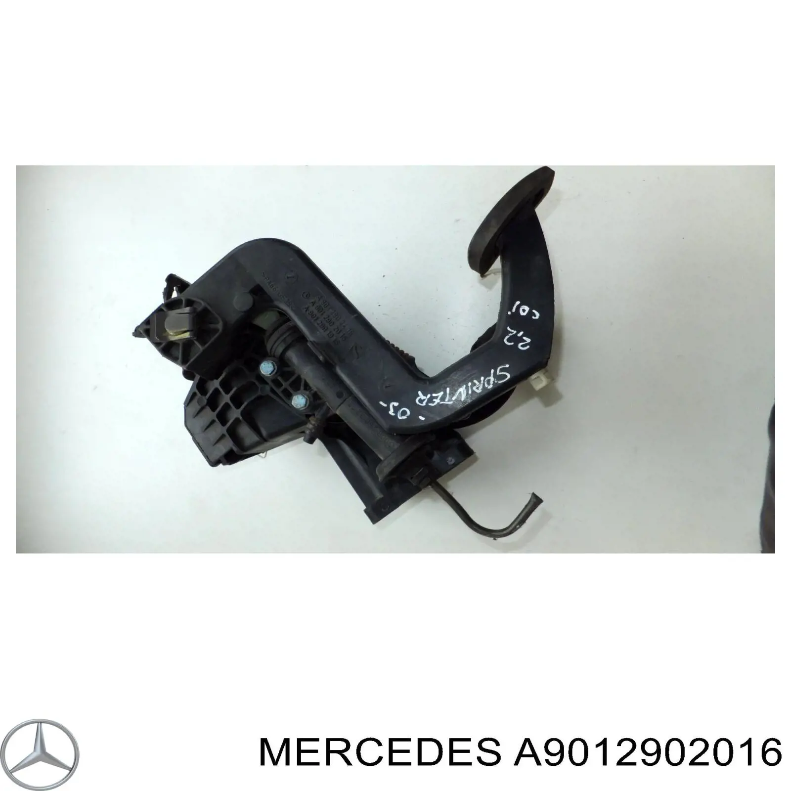 Педаль сцепления 9012902016 Mercedes
