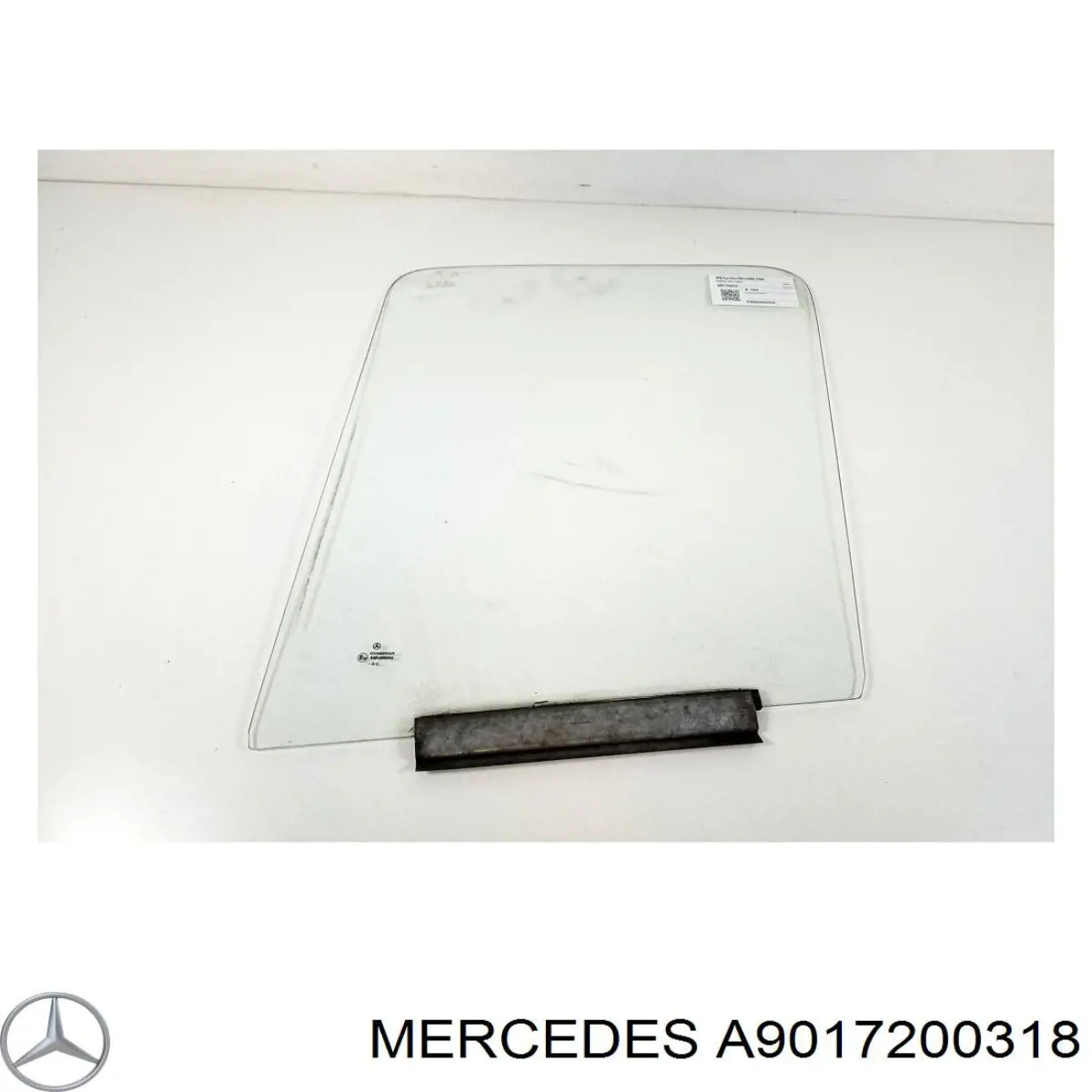 Стекло водительской двери на Mercedes Sprinter (903)