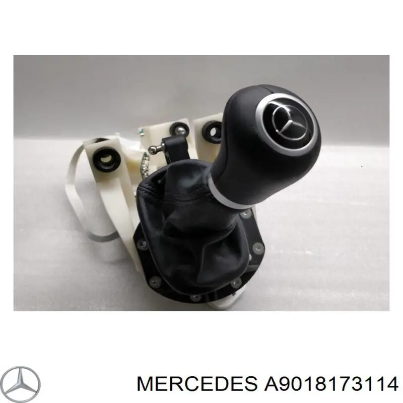 Наклейка на крыло заднее A9068172314 Mercedes