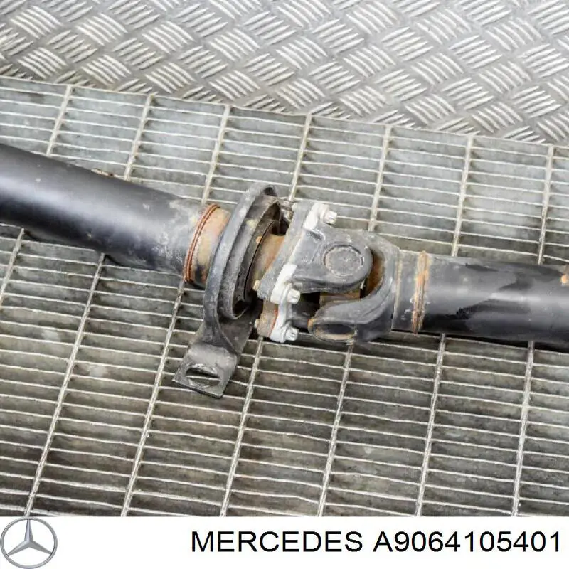Купить 9064105401 Mercedes Вал карданный задний, передняя часть