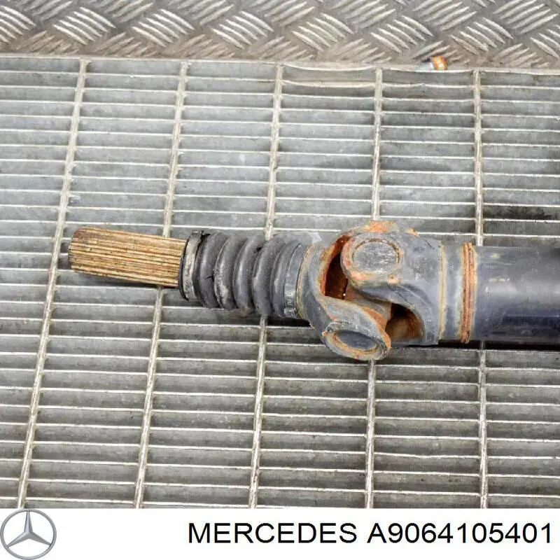 9064105401 Mercedes Вал карданный задний, передняя часть