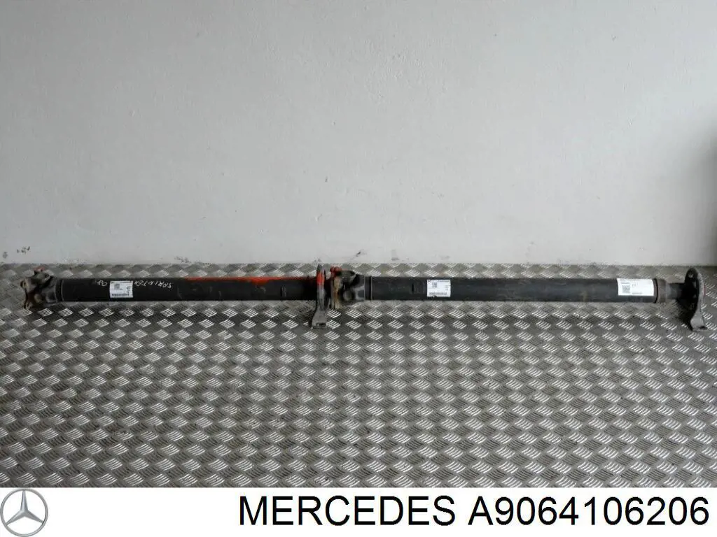 A9064102616 Mercedes Карданный вал заднего моста