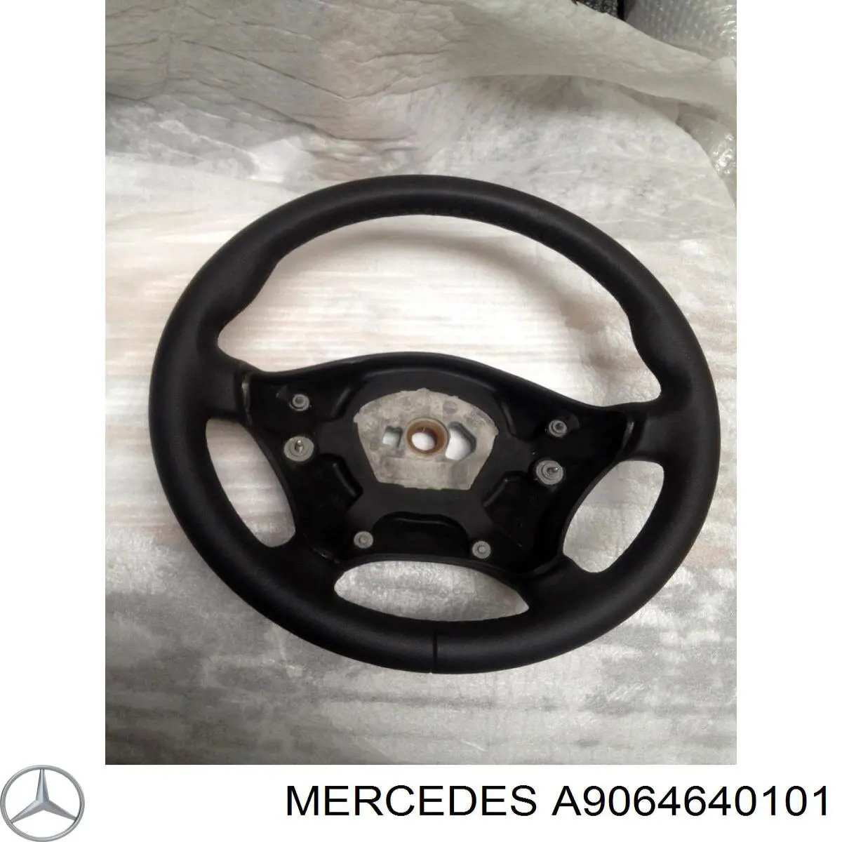 Рулевое колесо A9064640101 Mercedes