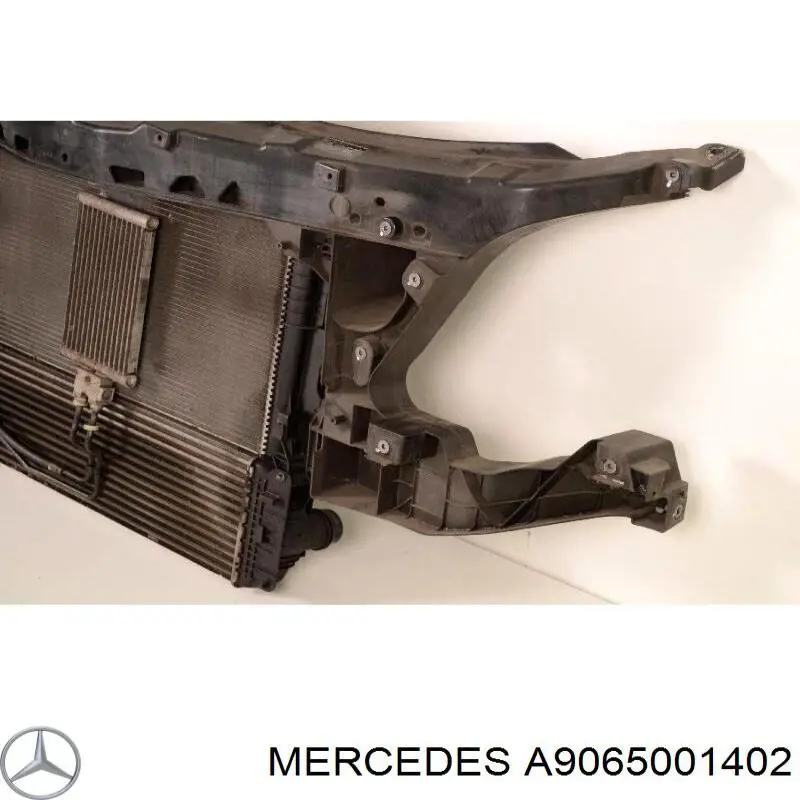 Купить A9065001402 Mercedes Радиатор водяной