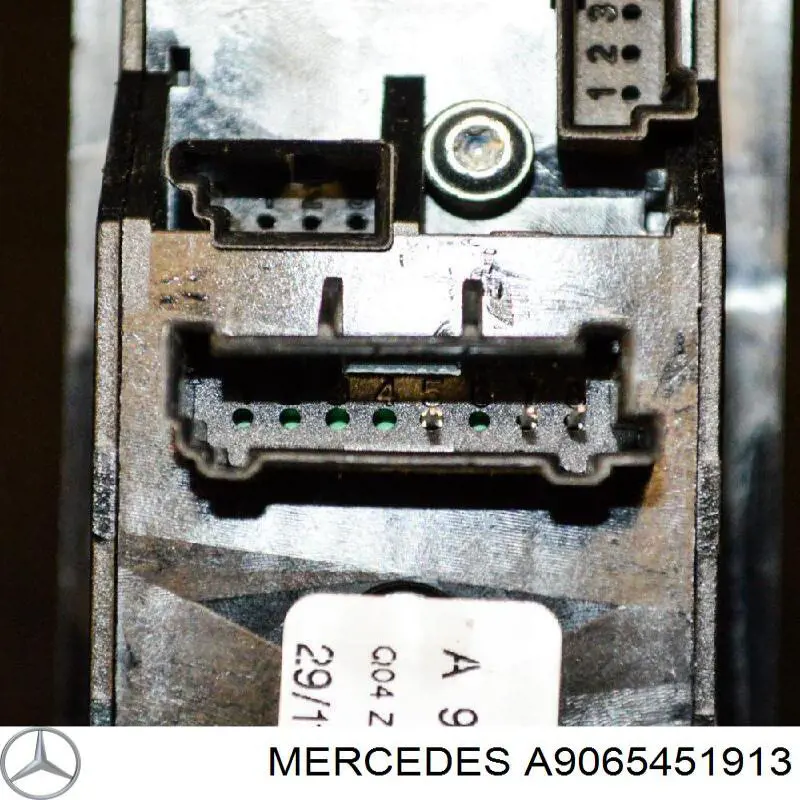 A9065451913 Mercedes кнопочный блок управления стеклоподъемником передний правый