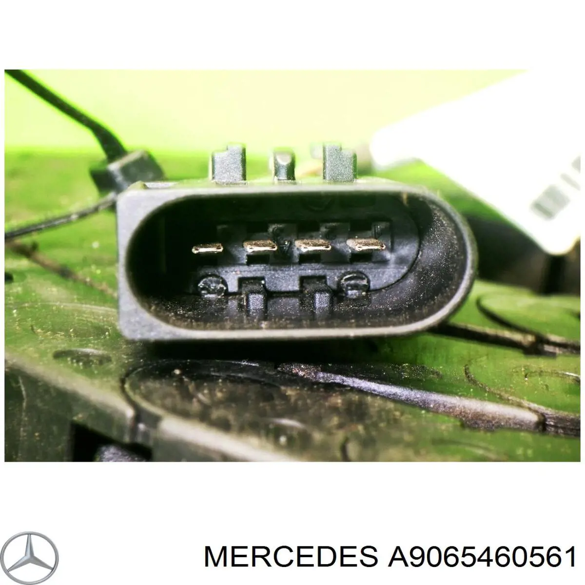 Купить 9065460561 Mercedes Рельс направляющей сдвижной двери нижний правый