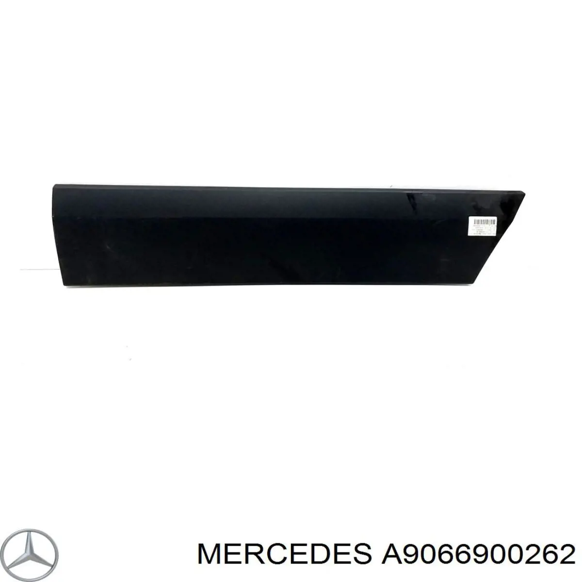 A9066900262 Mercedes молдинг двери передней правой нижний