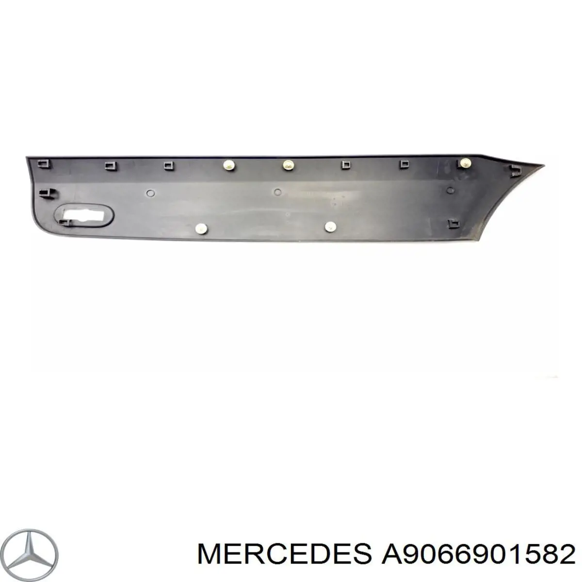 Накладка крыла заднего левого A9066901582 Mercedes