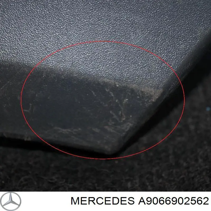 A9066902562 Mercedes Накладка крыла переднего левого