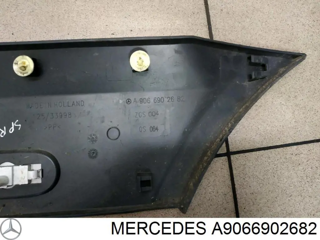 Купить A90669026829B51 Mercedes Молдинг крыла заднего правого
