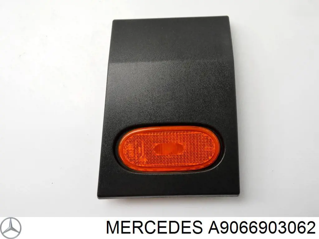 A9066903062 Mercedes Накладка стойки кузова внешняя передняя левая