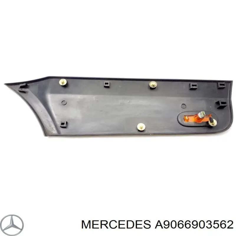 Купить A9066903562 Mercedes Молдинг крыла заднего правого