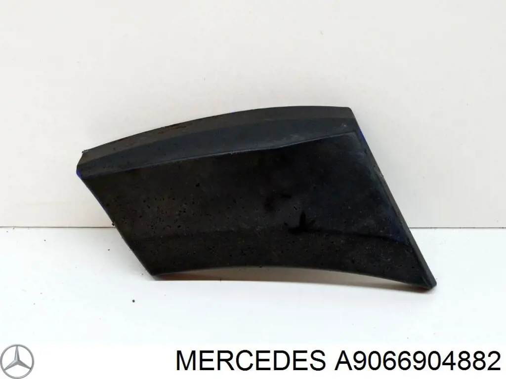 2E1853536CE Mercedes Накладка крыла переднего правого