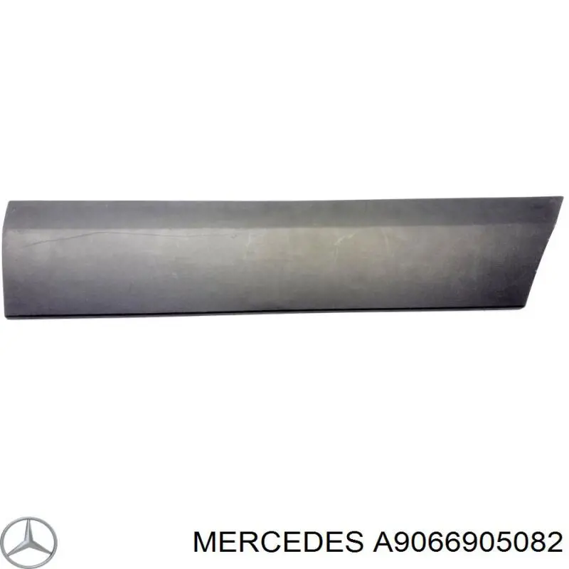 A9066905082 Mercedes молдинг двери передней правой нижний
