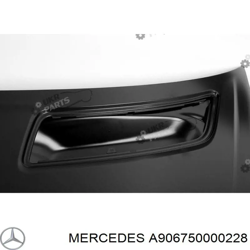 A906750000228 Mercedes капот