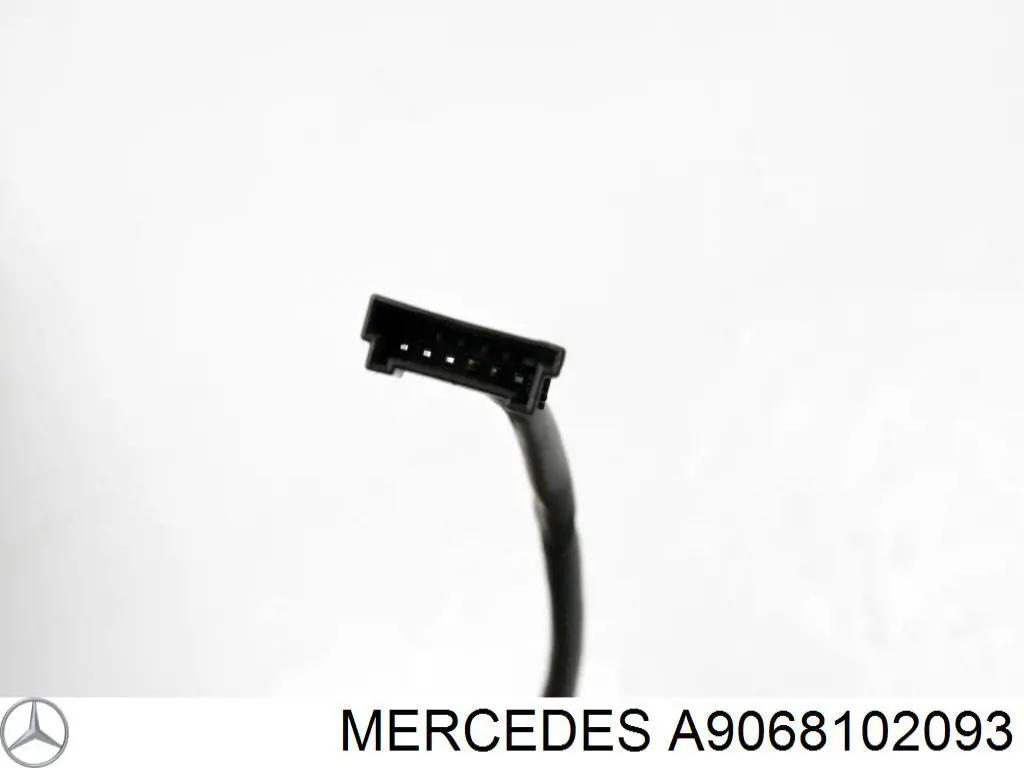 Купить A9068102093 Mercedes Боковое зеркало заднего вида правое