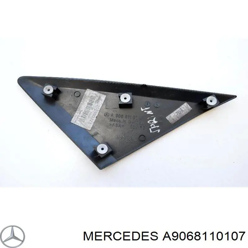 Кронштейн крепления зеркала заднего вида правый Mercedes A9068110107