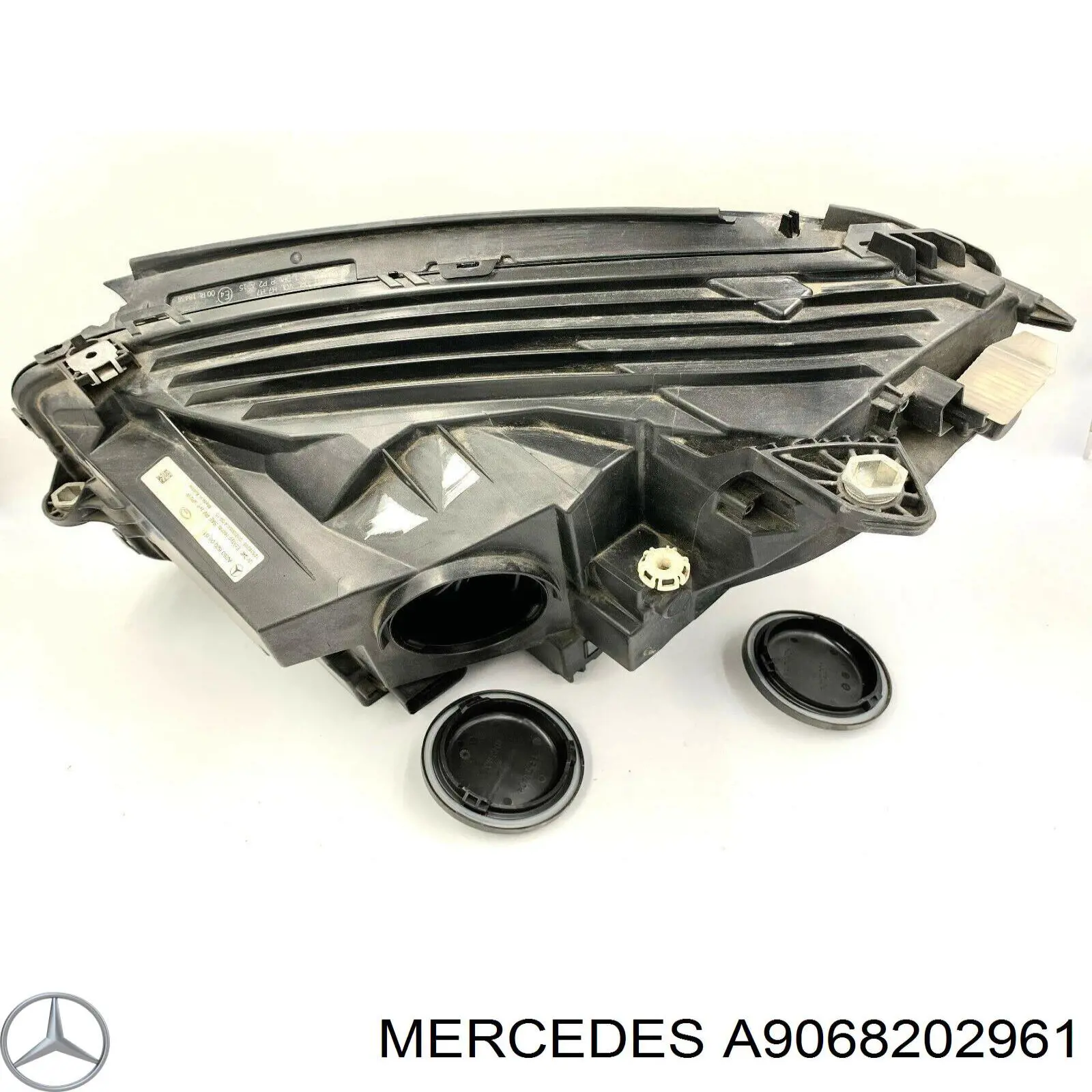 Купить A9068202961 Mercedes Фара основная правая