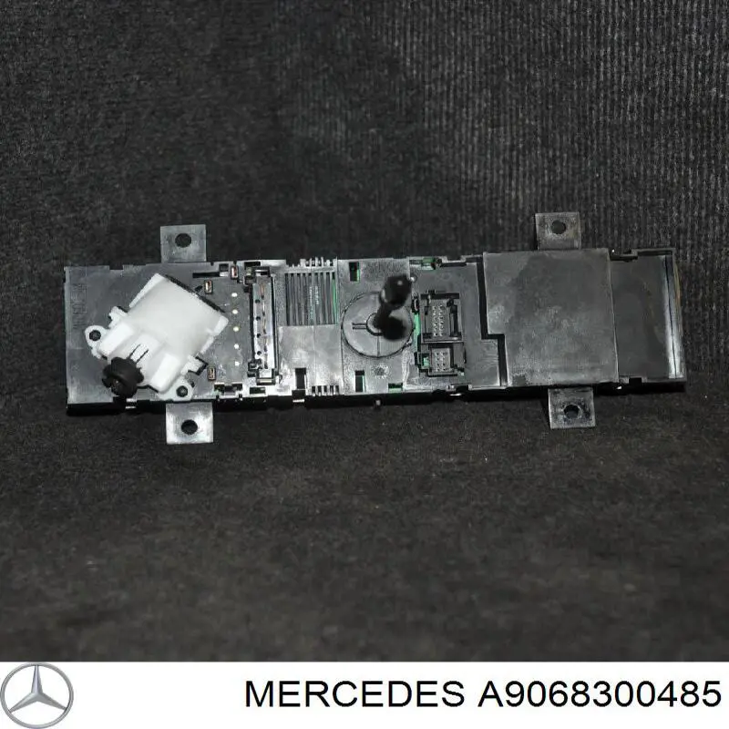 Купить A9068300485 Mercedes Блок управления печкой