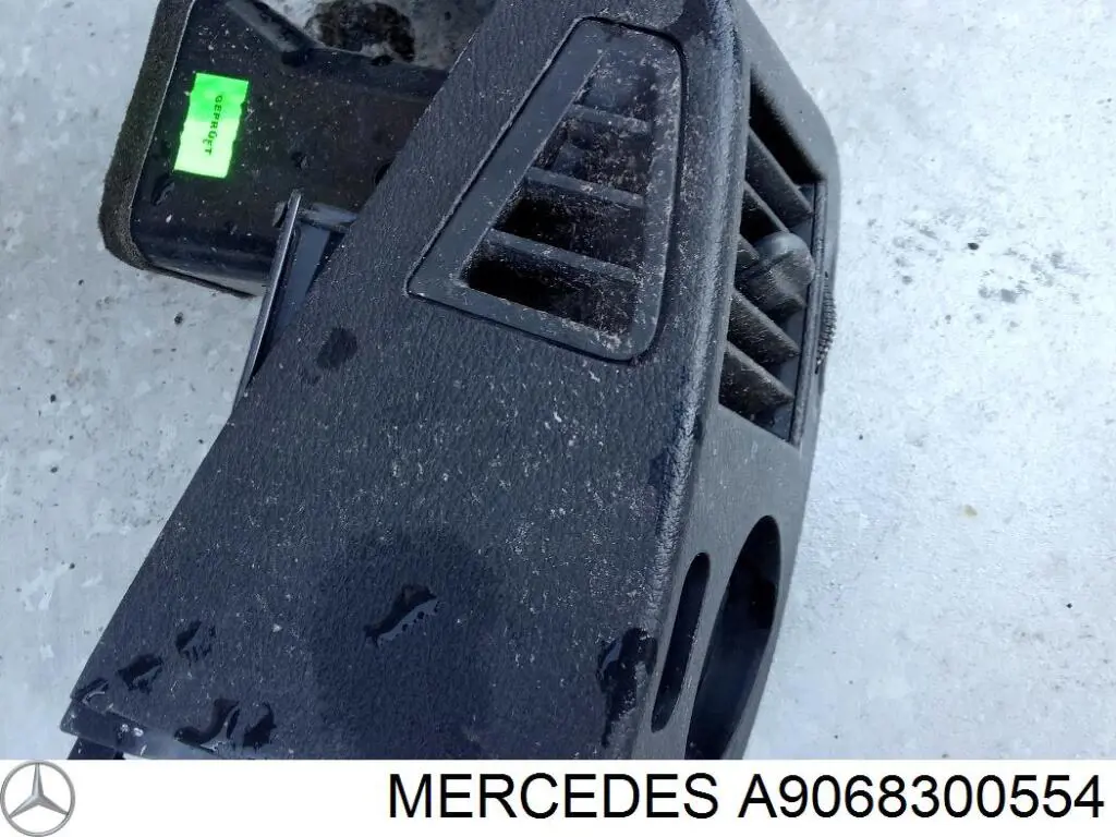 Решетка вентиляции салона на "торпедо" правая Mercedes 9068300554 цена, от 14.17 USD