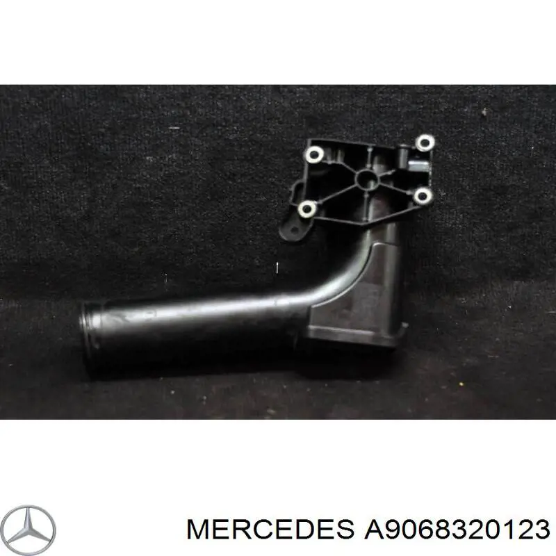 Шланг отопителя обратка A9068320123 Mercedes