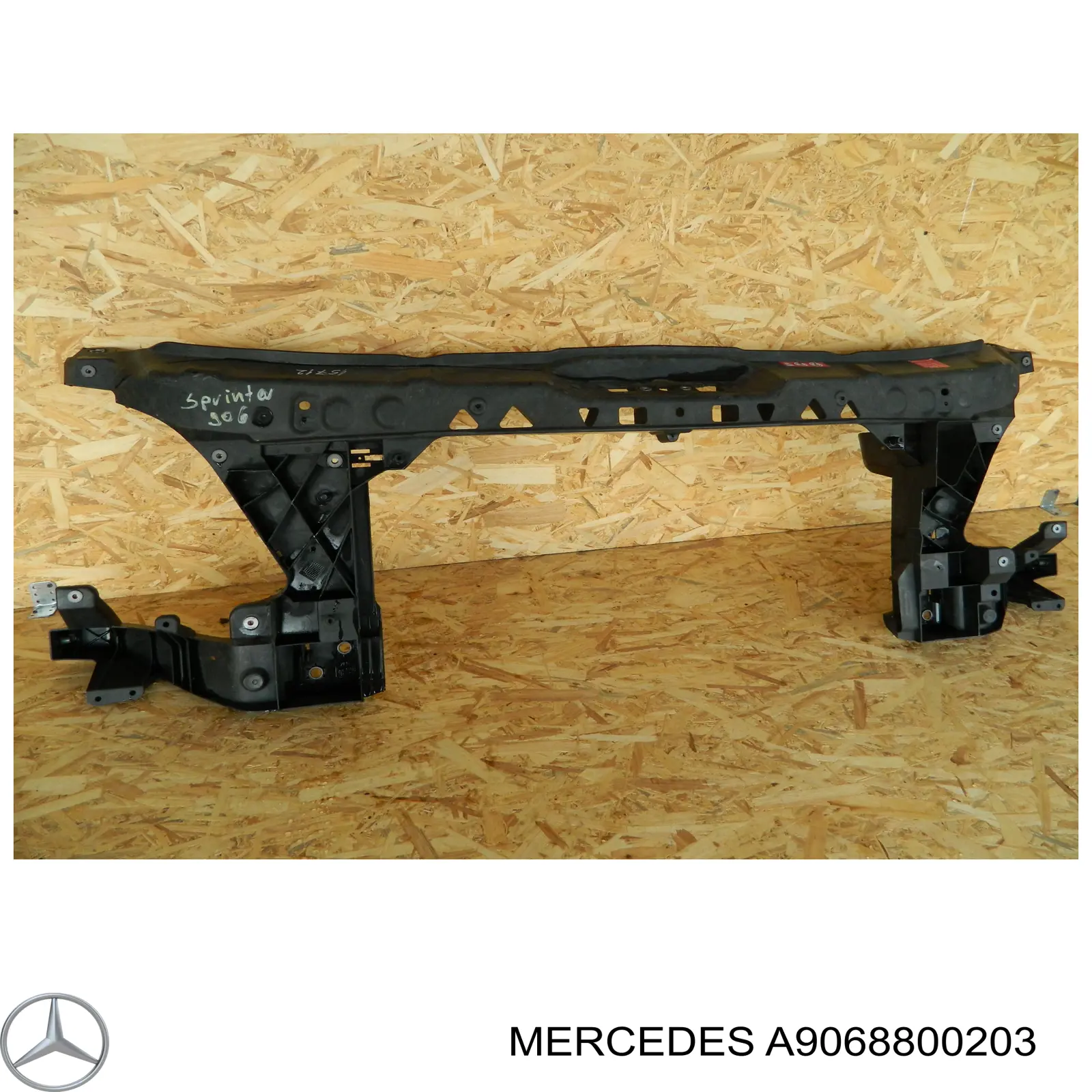Suporte do radiador montado (painel de montagem de fixação das luzes) Mercedes A9068800203 preço, a partir de 207,37 USD