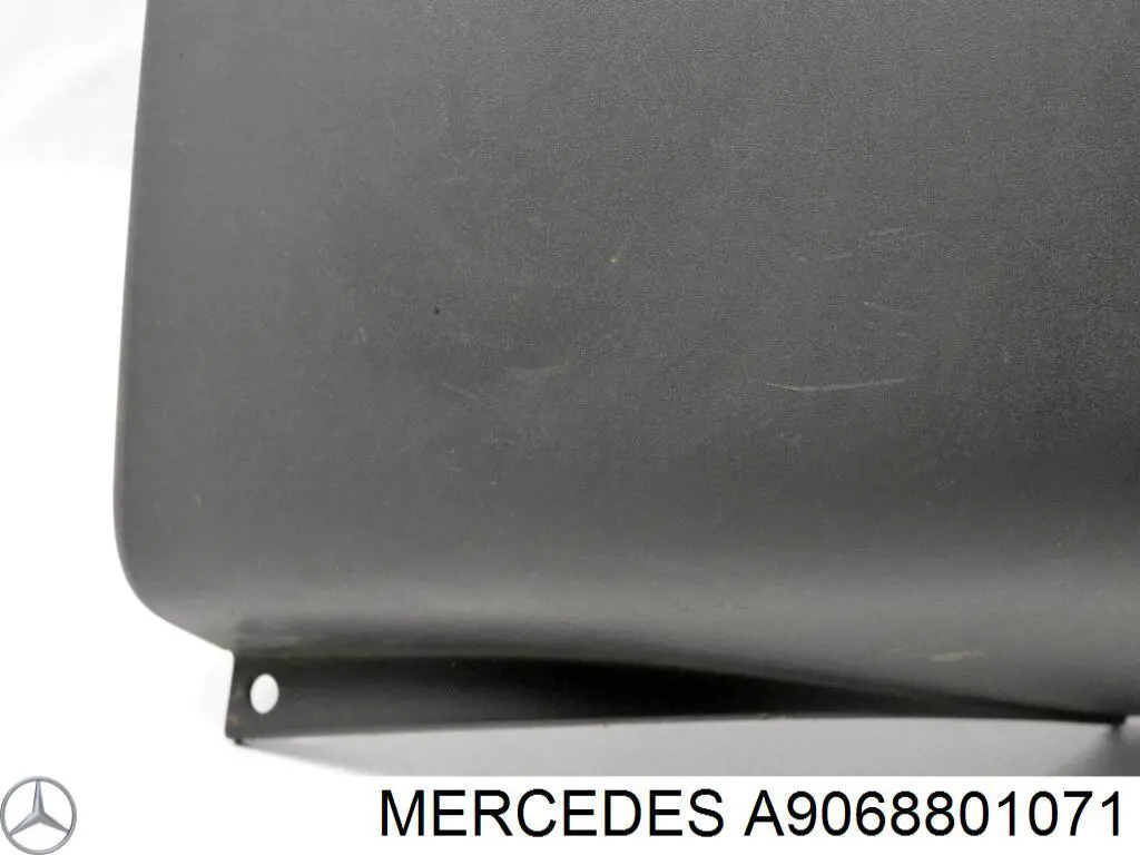 A9068801071 Mercedes бампер задний, левая часть