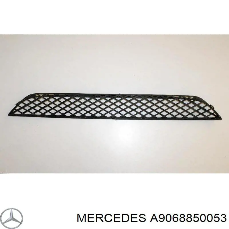 A9068850053 Mercedes решетка бампера переднего центральная