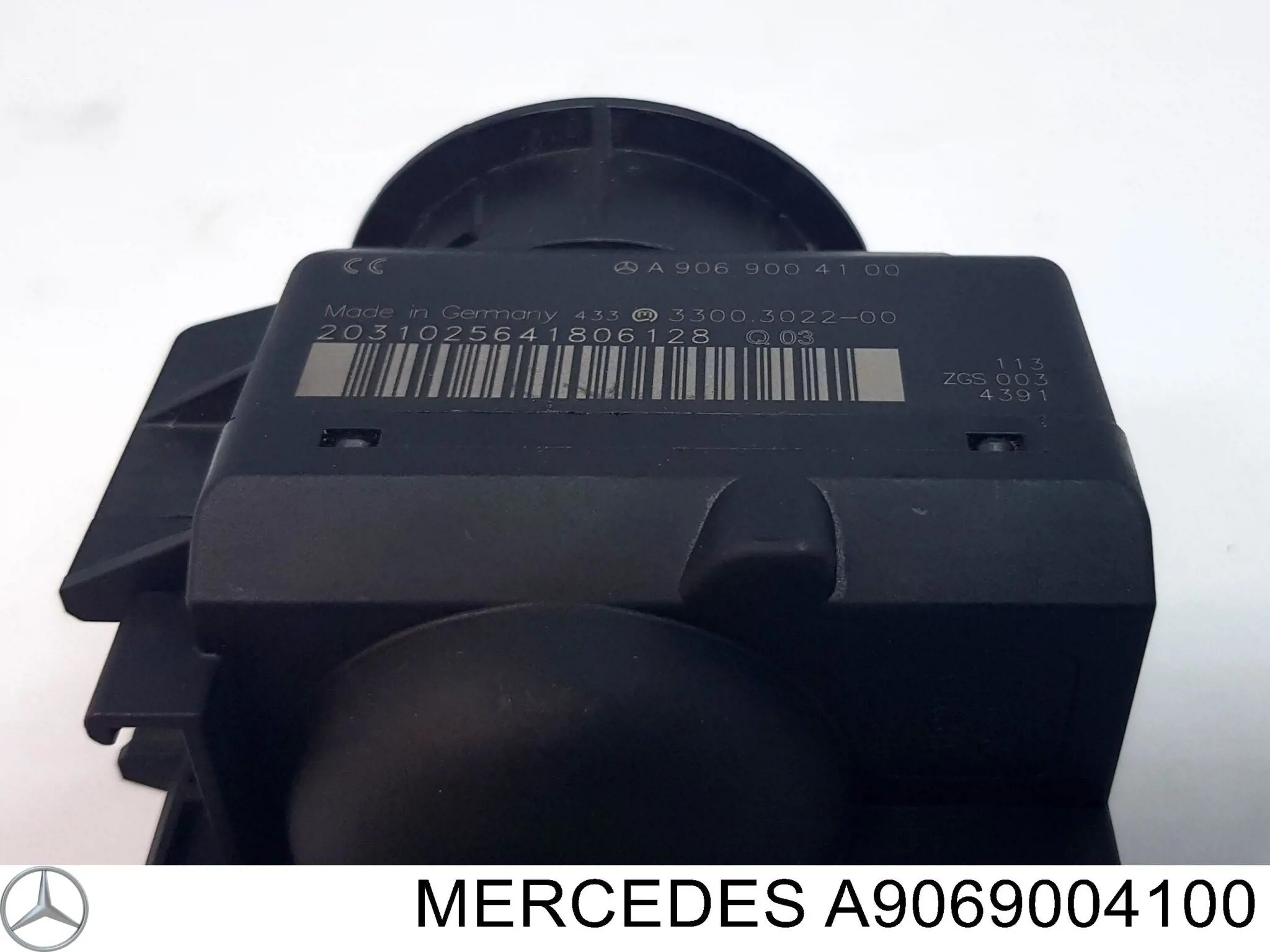 9069004100 Mercedes 