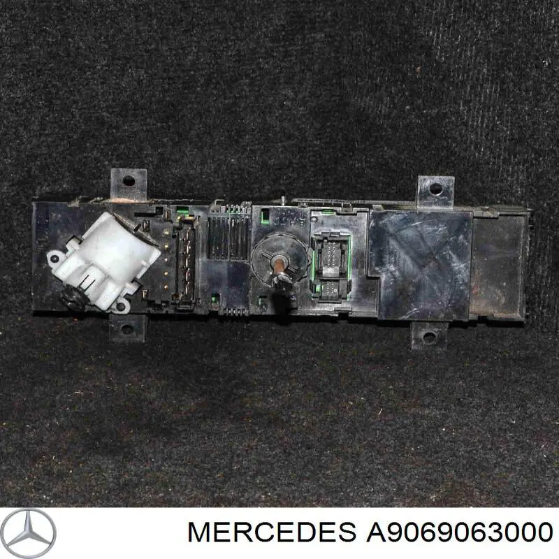 Механизм управления кондиционером на Mercedes Sprinter II 3,5-t 906