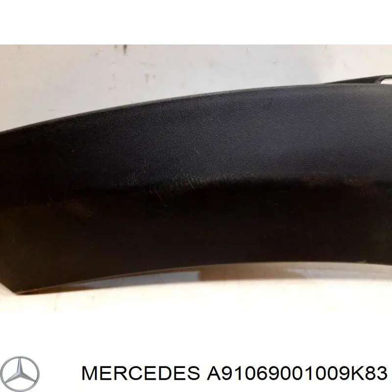 Молдинг крыла переднего правого A91069001009K83 Mercedes