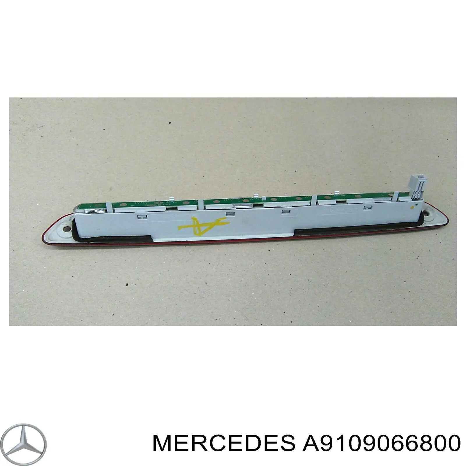 A9109066800 Mercedes Фонарь сигнальный