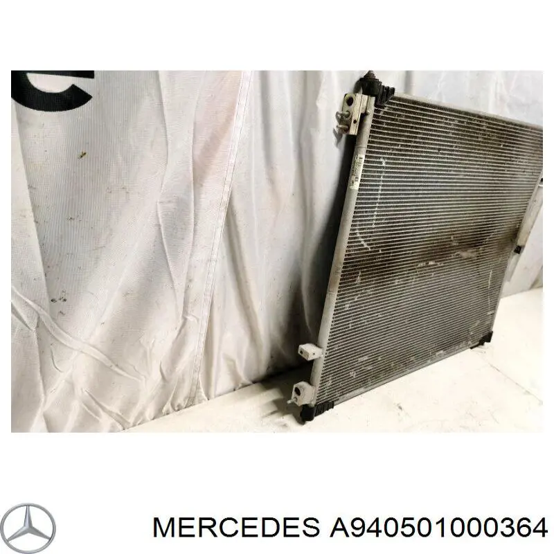 Бачок системы охлаждения A940501000364 Mercedes