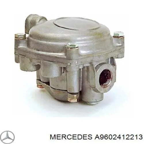 A9602412213 Mercedes Подушка (опора) двигателя, левая