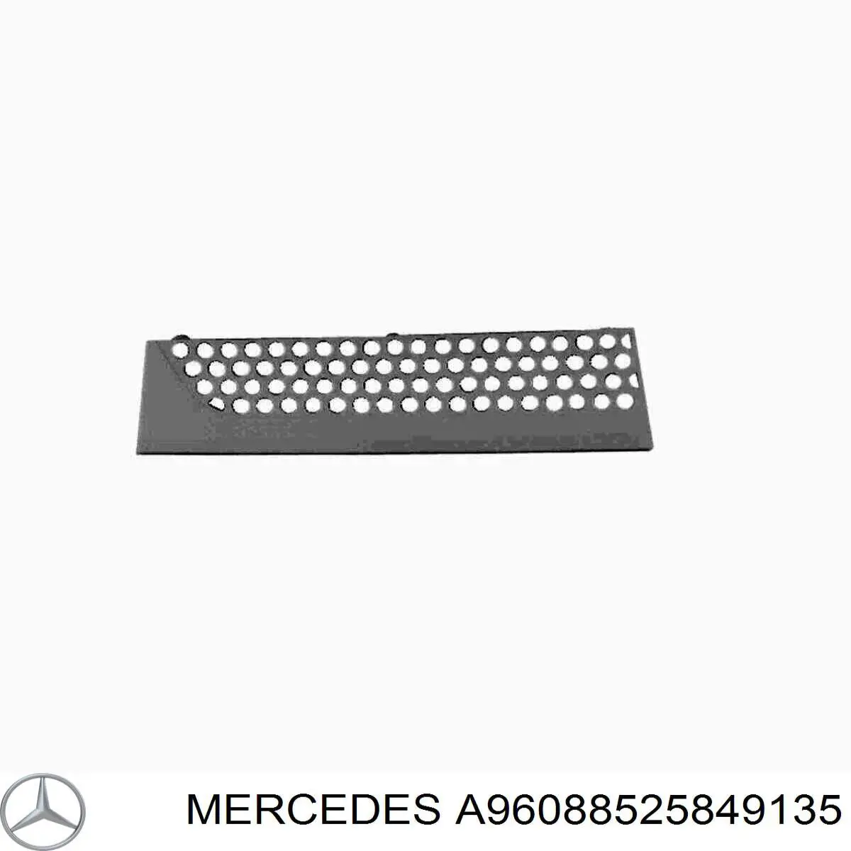 Решетка радиатора A96088525849135 Mercedes