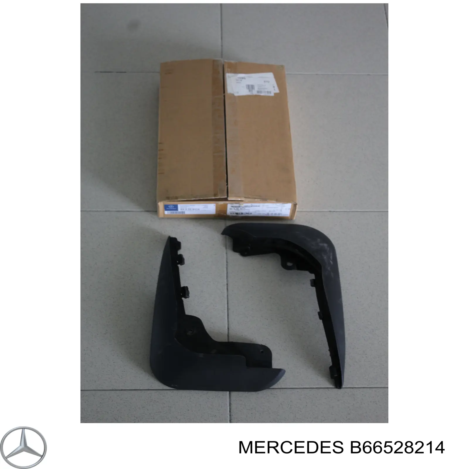 B66528214 Mercedes брызговики передние, комплект