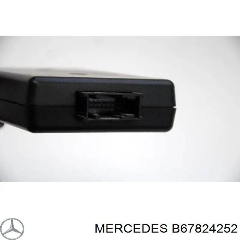 B67824252 Mercedes 