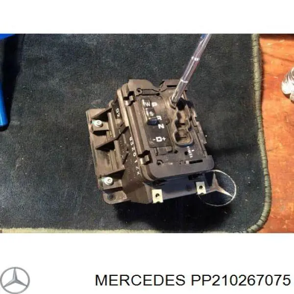 PP210267075 Mercedes Кулиса КПП