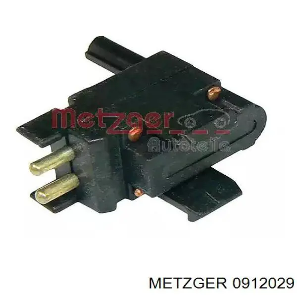 0912029 Metzger датчик включения фонарей заднего хода