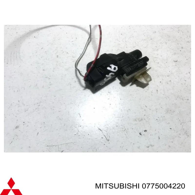 0775004220 Mitsubishi Датчик температуры окружающей среды