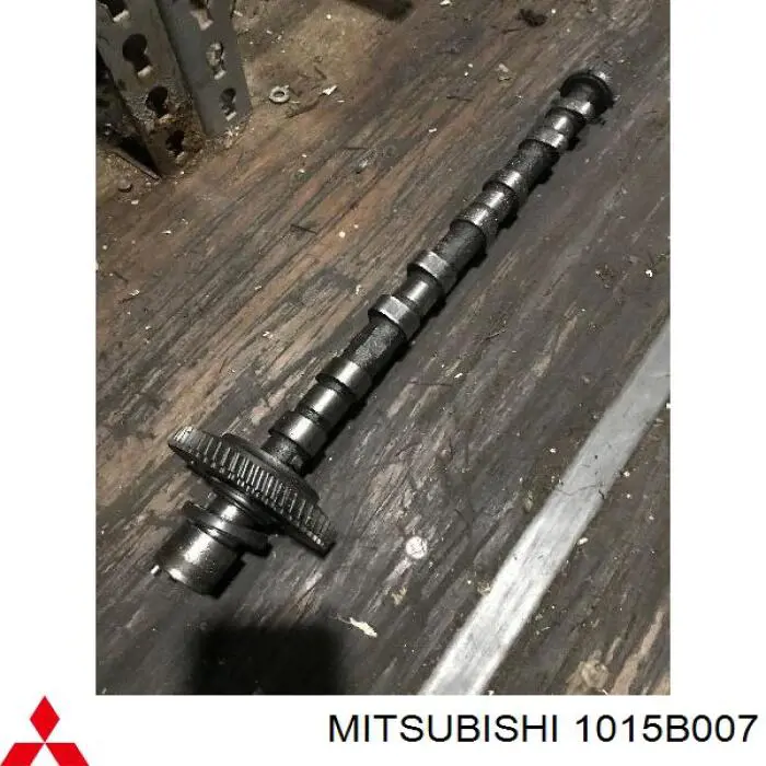 1015B007 Mitsubishi распредвал двигателя впускной