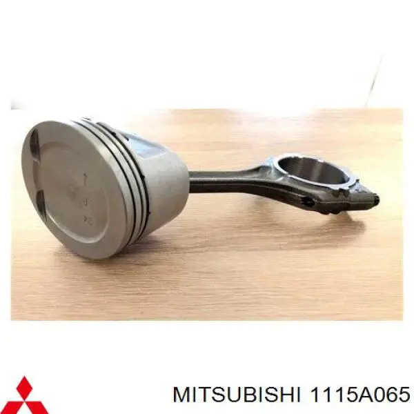 Шатун поршня двигателя на Mitsubishi Outlander 