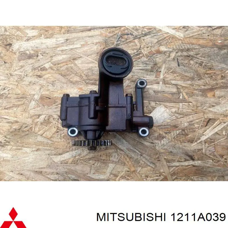 1211A039 Mitsubishi насос масляный