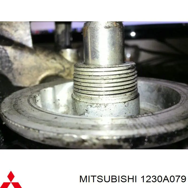 Кронштейн масляного фильтра 1230A079 Mitsubishi